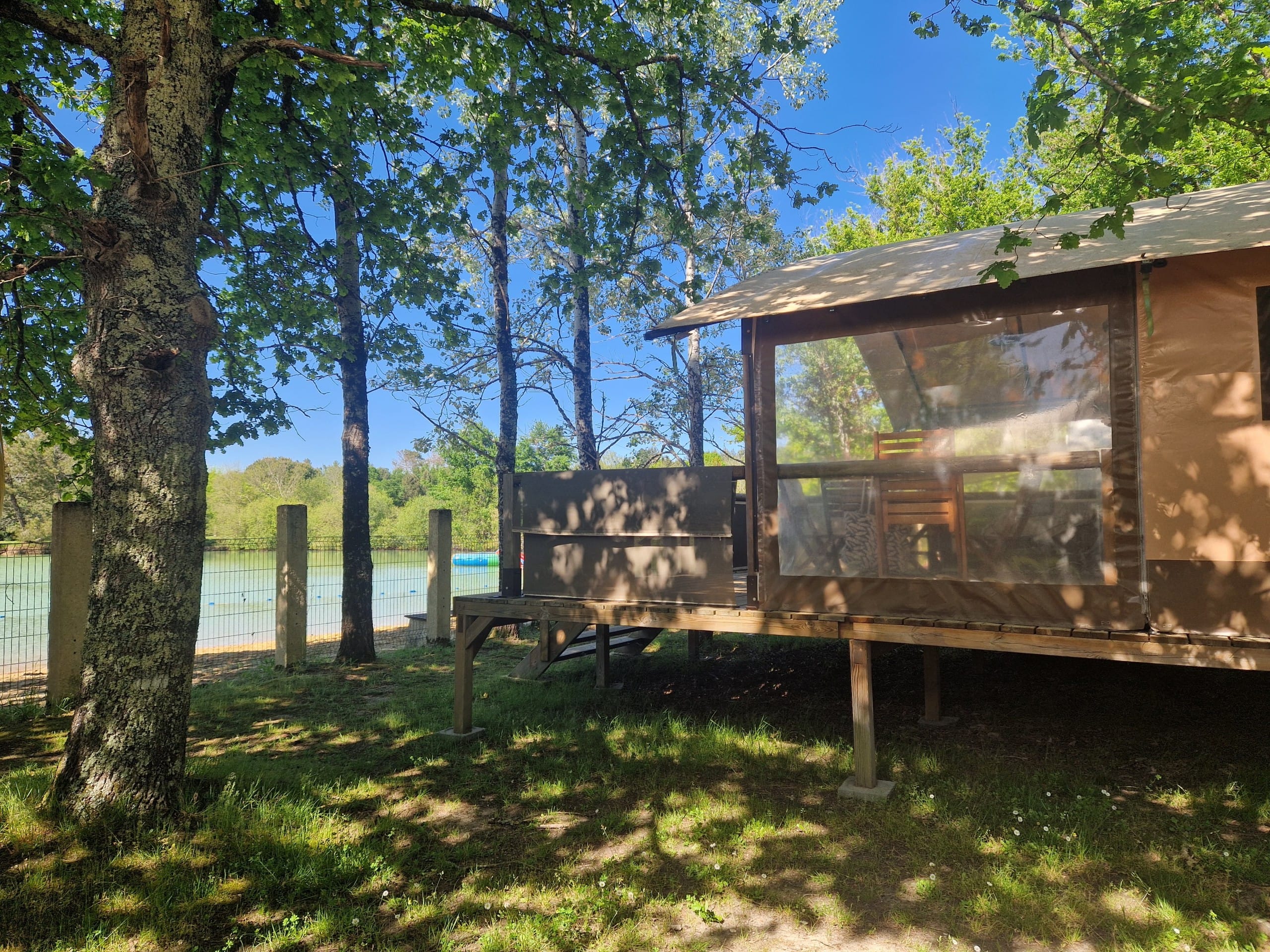 Le Chêne du lac — photo 2