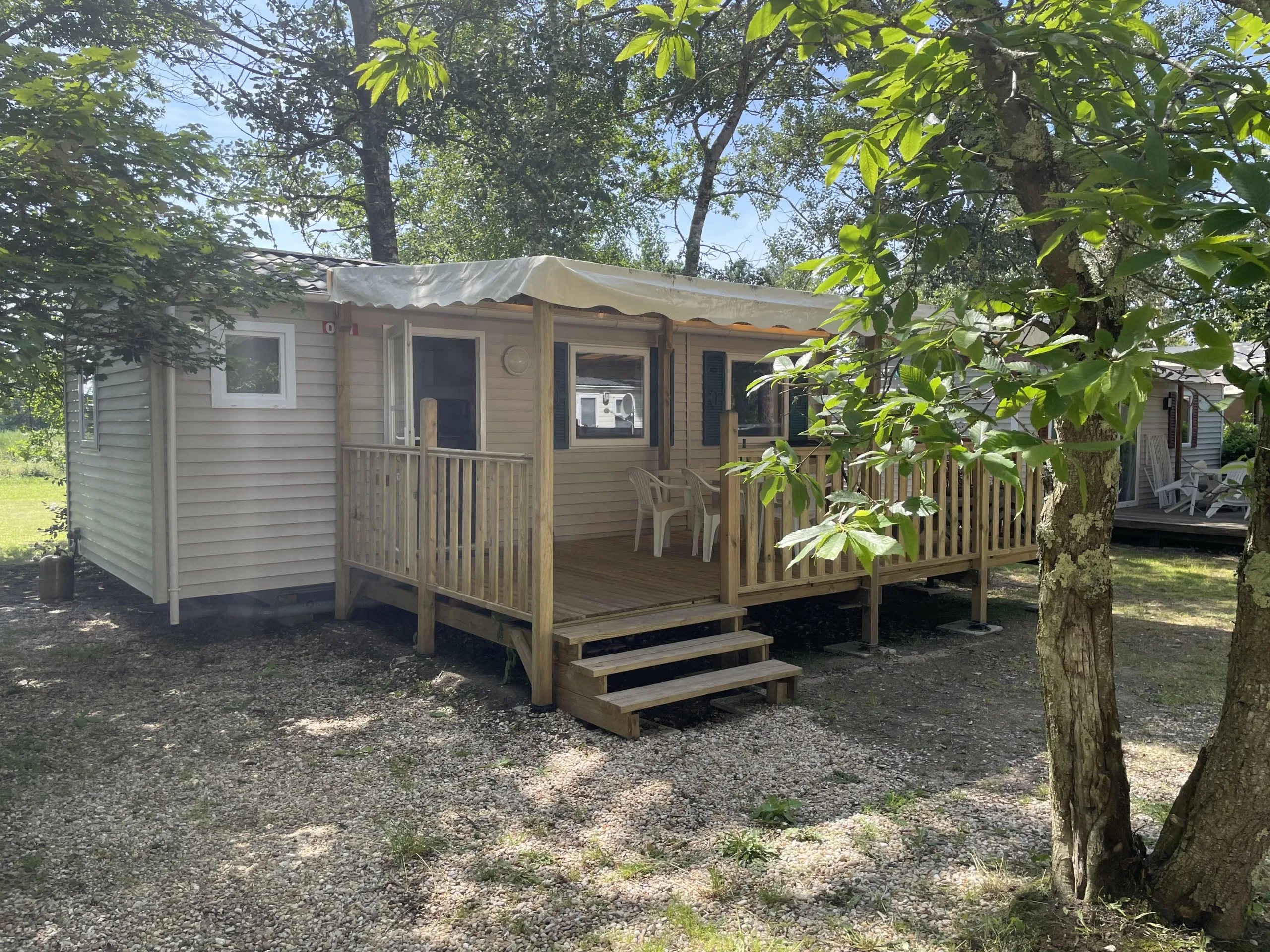 Mobil-home tout confort au Chêne du Lac